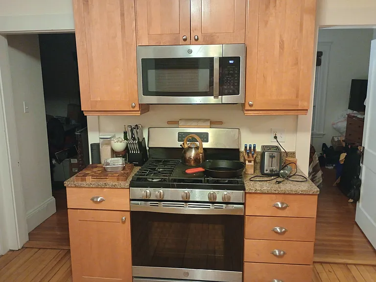 7 Lewis St #1 — Photo 9