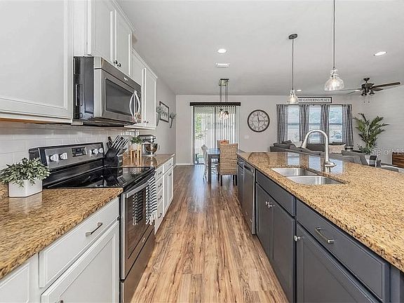 3rd image of 2498 Hobblebrush Dr
