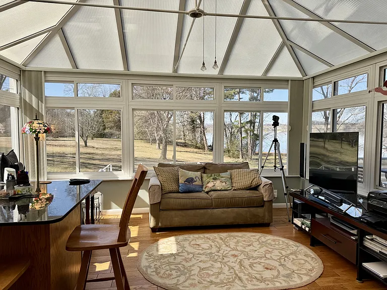 891 Leona Dr — Photo 16
