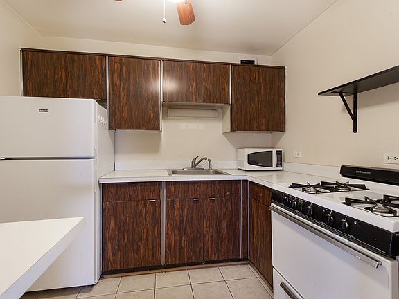 4th image of 1960 N Lincoln Park West 1202