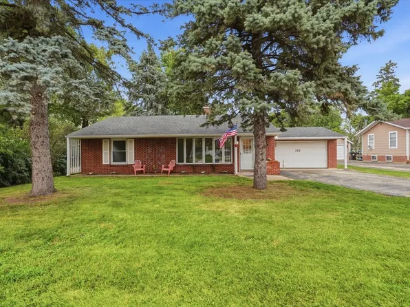 176 Lakeshore Dr, Crystal Lake, IL 60014
