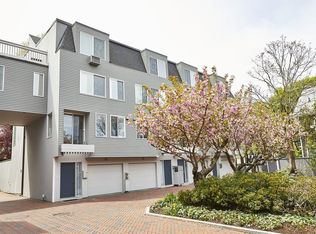 13 Ellery Sq #13, Cambridge, MA 02138