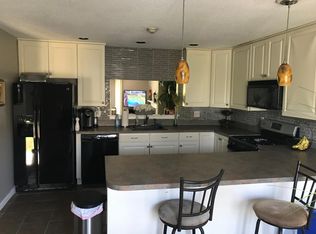 121 Fairway Dr, Dartmouth, MA 02747