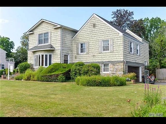 2nd image of 1304 Harbor Rd