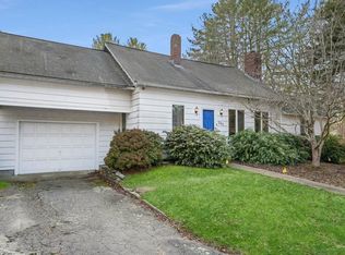 182 Hathaway Rd, Acushnet, MA 02743