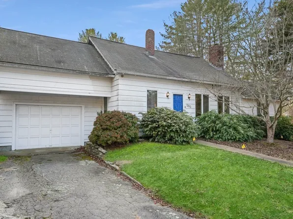 182 Hathaway Rd, Acushnet, MA 02743