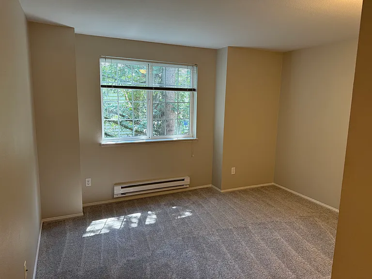 1688 118th Ave SE #B304 — Photo 12