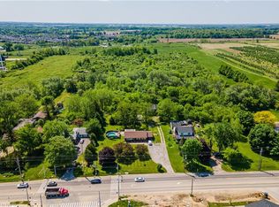 1048 Garner Rd E, Hamilton, ON L9G3K9