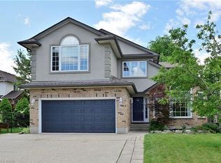 517 Buckingham Blvd, Waterloo, ON N2T2T9