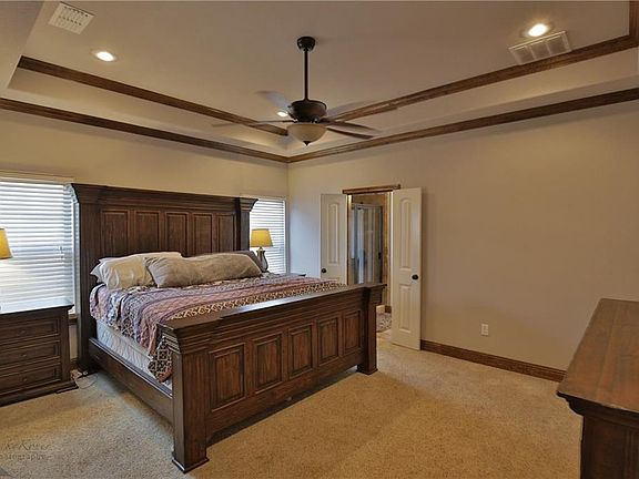 4th image of 7217 McLeod Dr