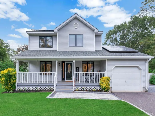 24 Rabbit Run, Riverhead, NY 11901