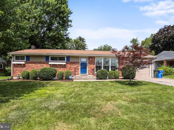 2453 Brookside Ln, York, PA 17402