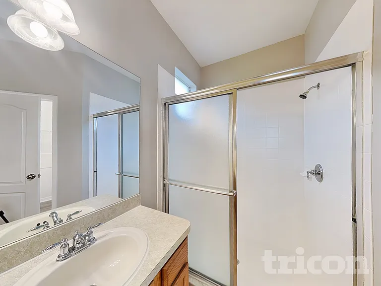 221 Fern Gulley Dr — Photo 10