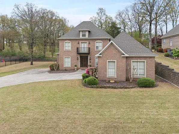 913 Golf View Dr, Searcy, AR 72143