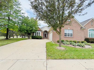 49401 N Glacier, Northville, MI, 48168