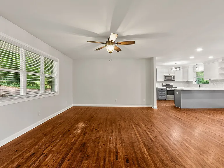 3 Hickory Ln — Photo 10