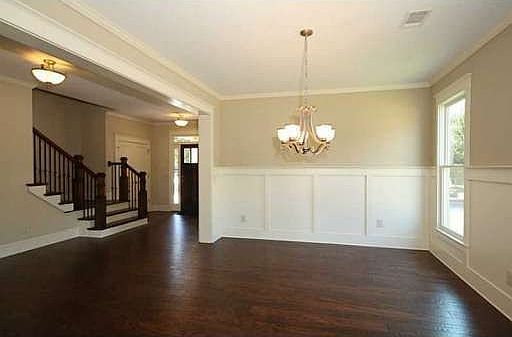 5th image of 2106 Bungalow Park Dr