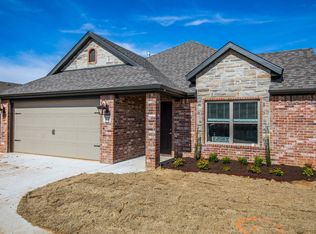 907 Seba Rd, Centerton, AR 72719