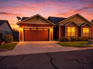 729 Amhurst Way, Medford, OR
