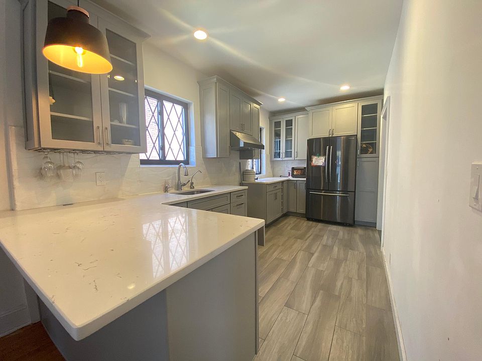 1st image of 1311 Stadium Ave