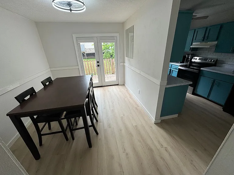 116 Five Oaks Dr — Photo 8