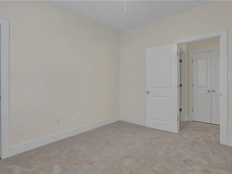 3228 Silver Lake Dr NE — Photo 26