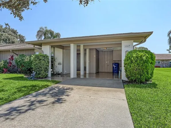 1317 Grand Blvd #1002, Sarasota, FL 34232