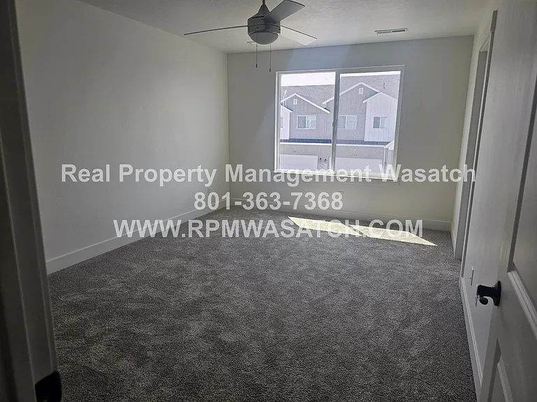 738 N 160 E — Photo 22
