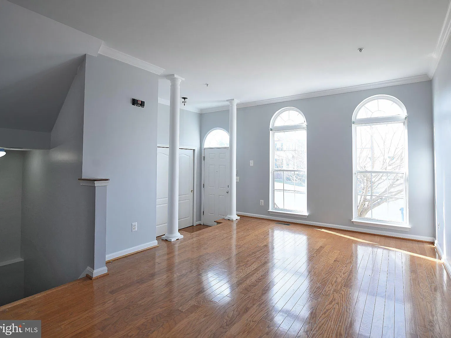 3 bed, 2.5 bath, 1520 sqft, $2,500 — Photo 3