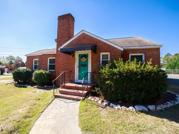 406 Poplar Street, Hamlet, NC 28345
