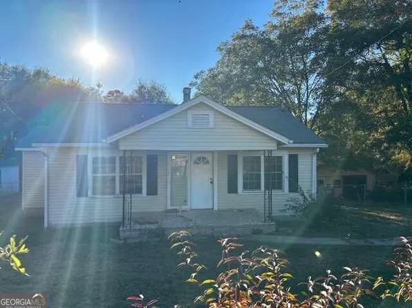 152 Queen St, Toccoa, GA 30577