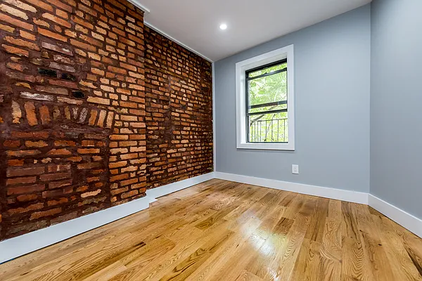 Rented by Nooklyn NYC LLC | media 9