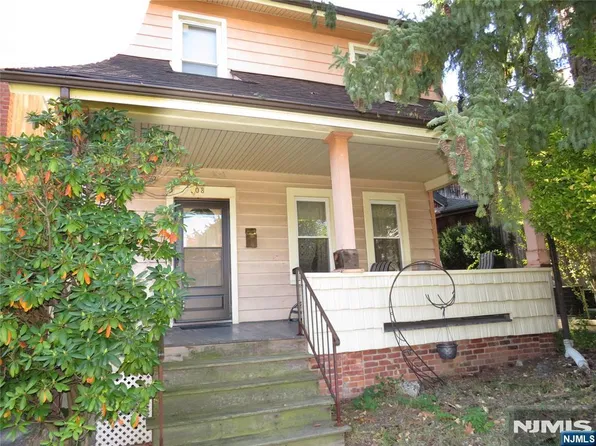 308 W Palisade Avenue, Englewood, NJ 07631