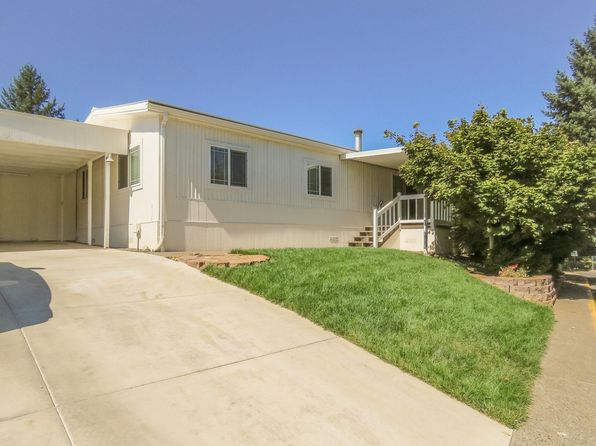 11632 Blue Heron Ln NE