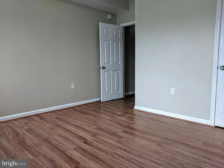 2444 Druid Hill Ave — Photo 25