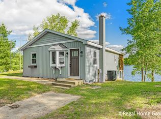 3541 Holiday Dr, Greenville, MI 48838