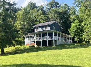 2700 Smith Br, Grayson, KY 41143