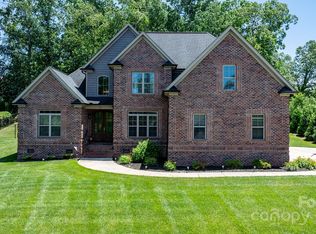 73 41st Ave NW, Hickory, NC 28601