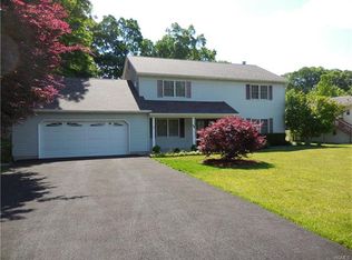 38 Rockwood Dr, Newburgh, NY 12550