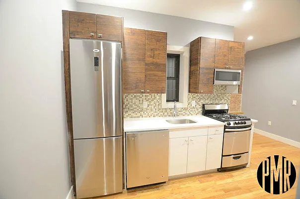 Rented by Premier Metro Realty Corp | media 62