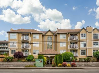 2410 Emerson St #301, Abbotsford, BC V2T 3J3