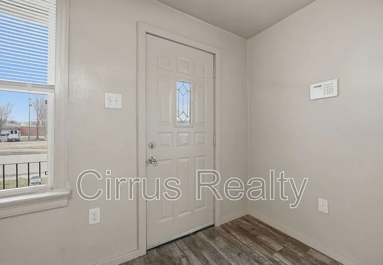 1 Shelby St — Photo 5