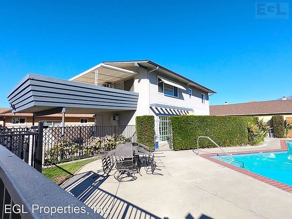 3rd image of 5626 Sultana Ave #9