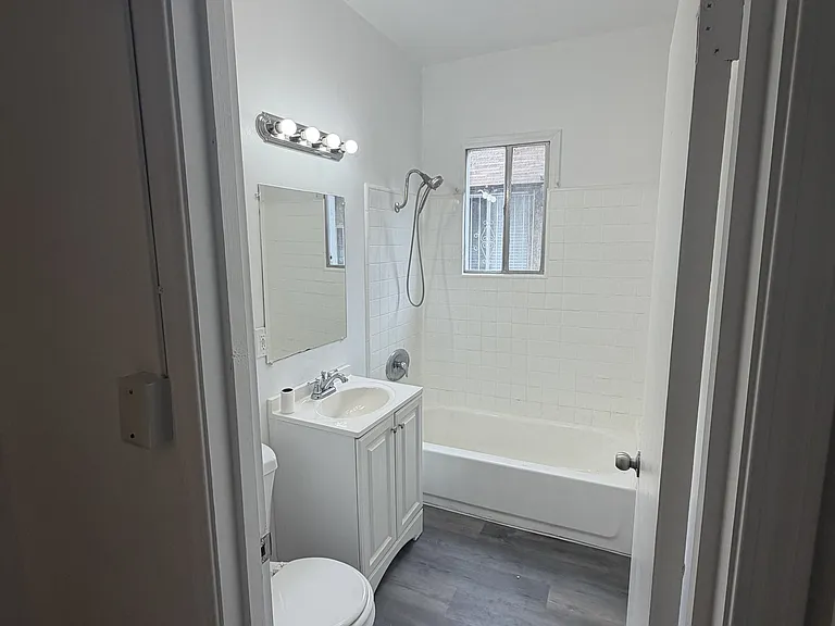 3925 S Normandie Ave — Photo 9