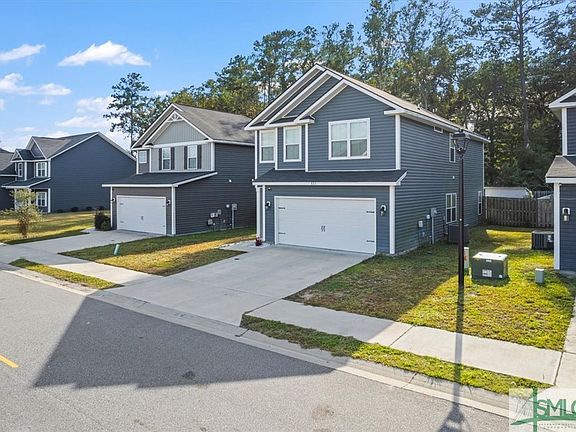 4th image of 823 Fairview Circle