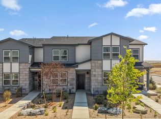 Plan 2002 Plan, The Townes Collection at Harvest Crossing, Aurora, CO 80018