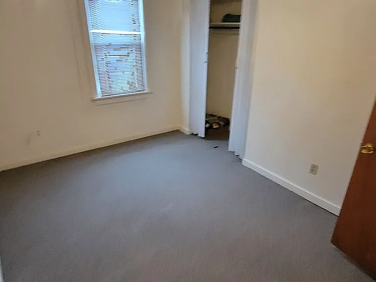 45 Tuttle Ct #4 — Photo 8