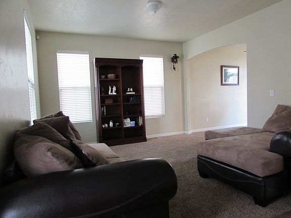 Living Room (Main Floor)