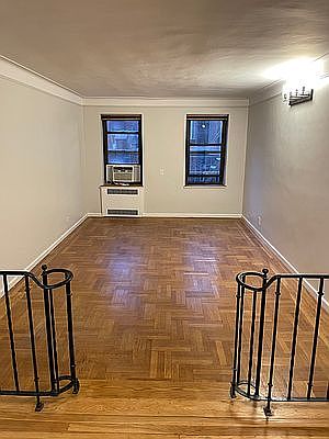 4th image of 155 W 71st St #4