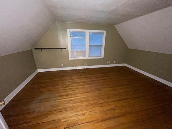 2nd image of 1118 S 12th St APT B